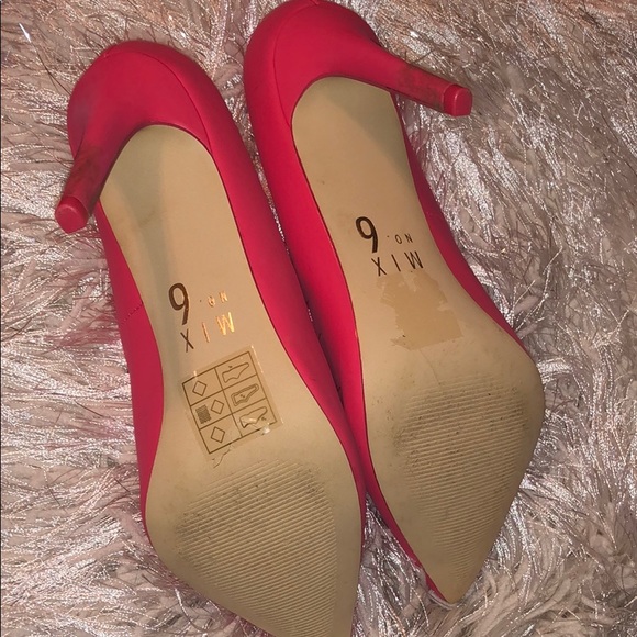 Pink Heels - Picture 3 of 4